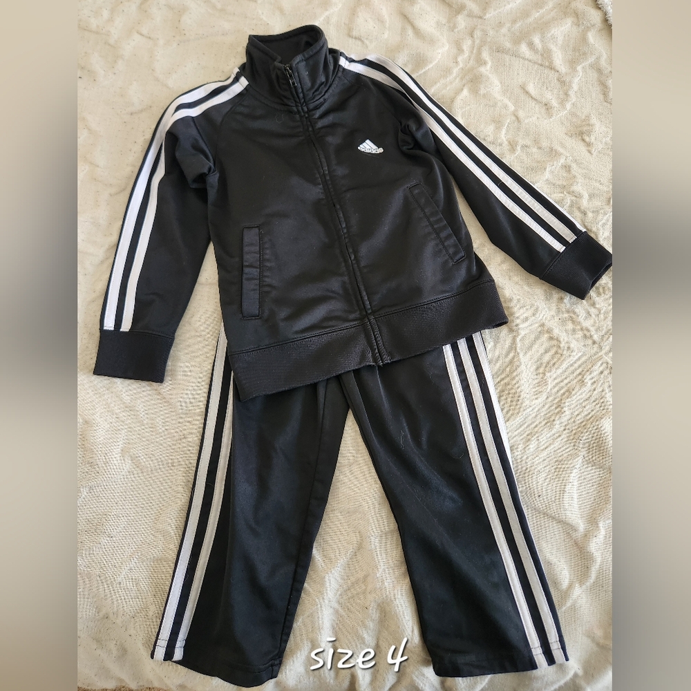 Boys size 4 Adidas track suit. Excellent condition!!